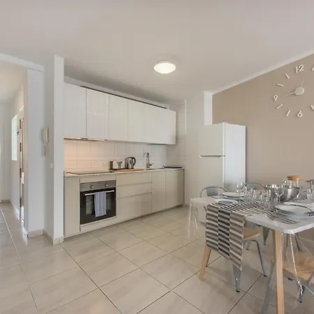 Attico Vista Oceano E Citta 3 3 Bagni Wifi Ac Apartmán *